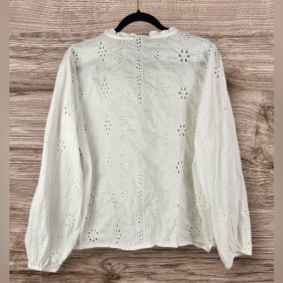 Liv Los Angeles Elegant White Eyelet Blouse for Women💕 - Picture 2 of 4